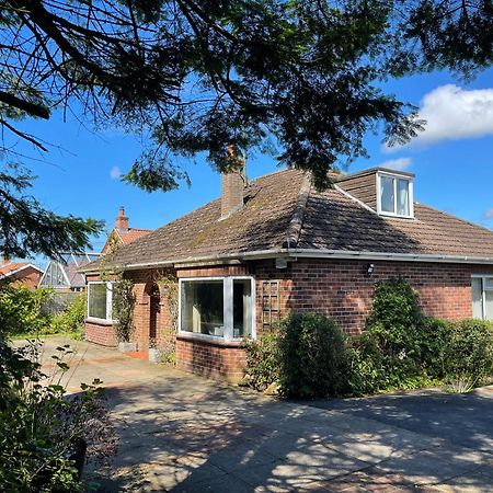 Tomlin Cottage - Detached House In Holt Holt  Exterior photo